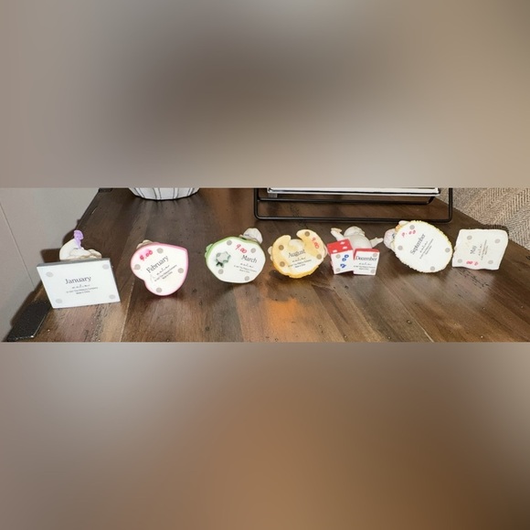 VTG Pillsbury Doughboy Figurines Monthly Calendar/The Danbury Mint Collectible - Picture 6 of 6